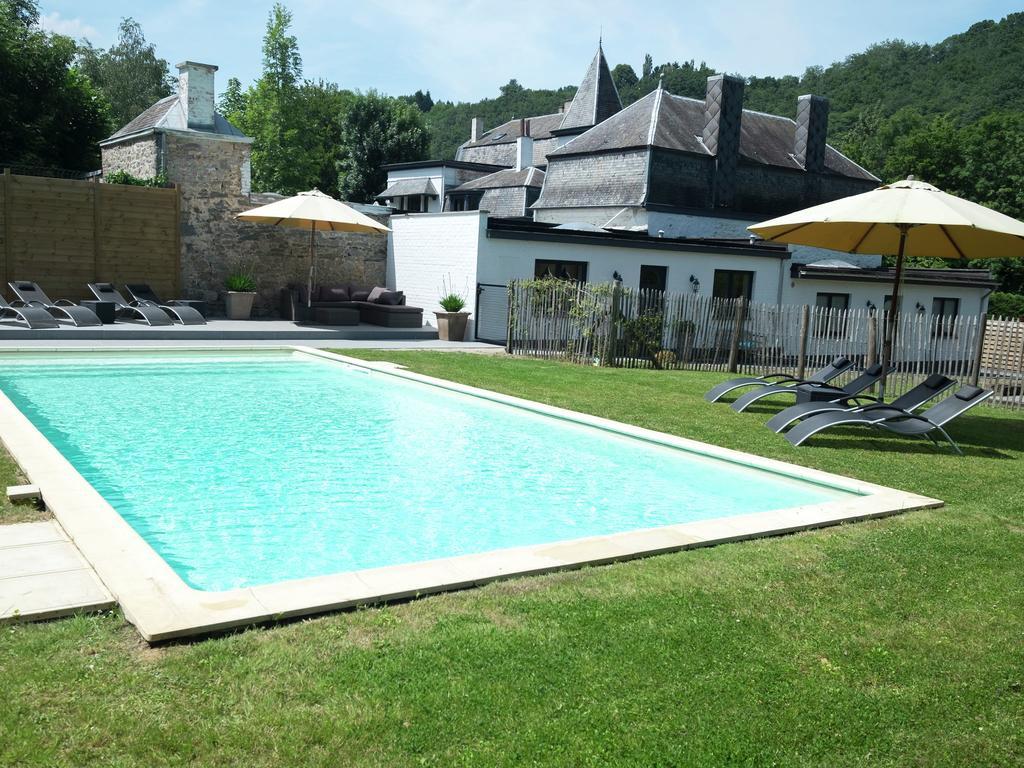 Modern Mansion In Hasti Re Par Del With Pool Villa Hastiere-par-dela Ngoại thất bức ảnh