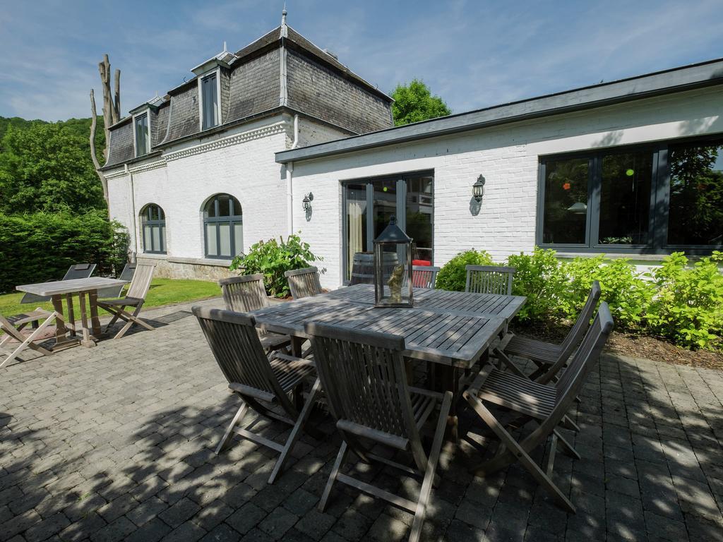 Modern Mansion In Hasti Re Par Del With Pool Villa Hastiere-par-dela Ngoại thất bức ảnh